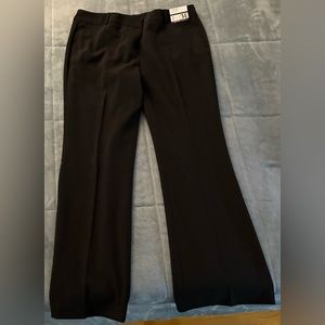 NWT- Women’s NY&Co. City stretch straight leg pants / size 14, color: black